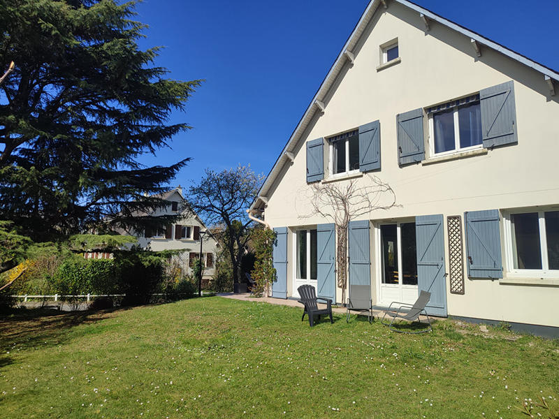 Maison - 173 m² - 8 pièces