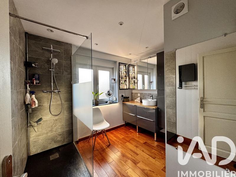 Maison - 107 m² - 5 pièces