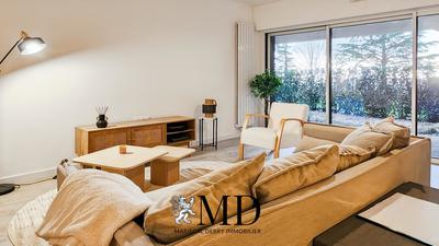 Appartement - 111 m² - 4 pièces