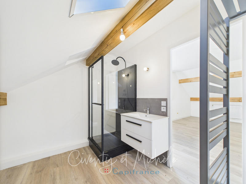 Maison - 155 m² - 8 pièces