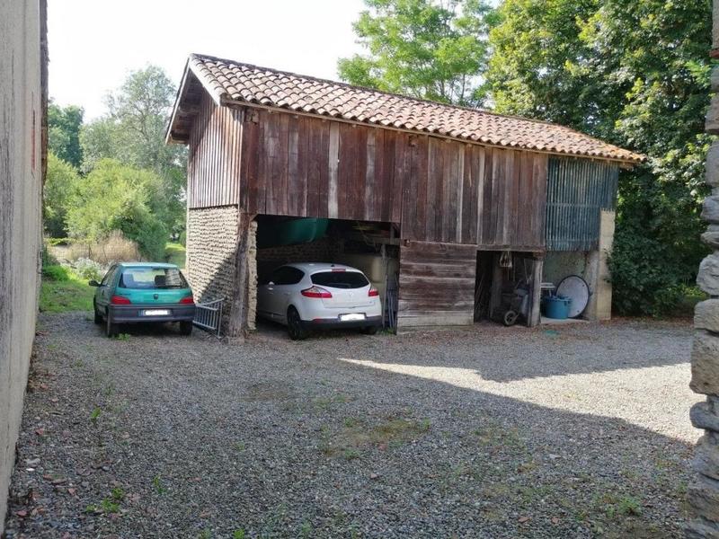 Maison - 220 m² - 5 pièces
