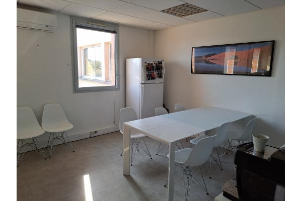 Bureau - 230 m²