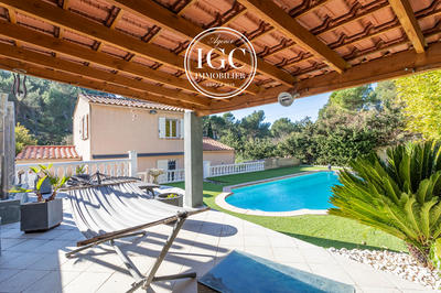 Maison - 101 m² - 5 pièces