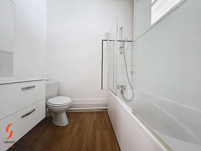 Immeuble - 17 pièces