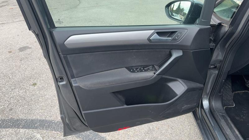 Volkswagen Touran 1,2 Tsi 110 Trendline - 7 places