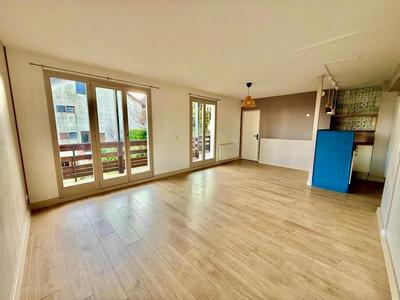 Appartement - 120 m² - 5 pièces