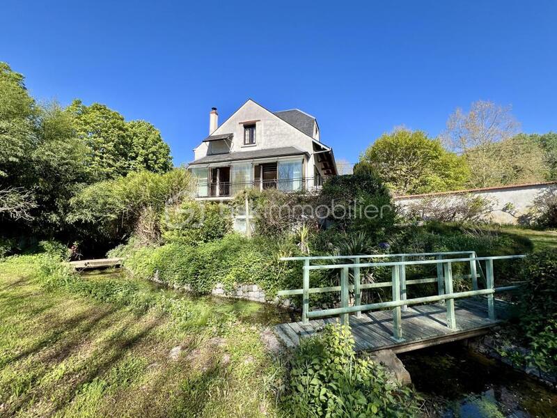 Maison traditionnelle - 190 m² - 5 pièces