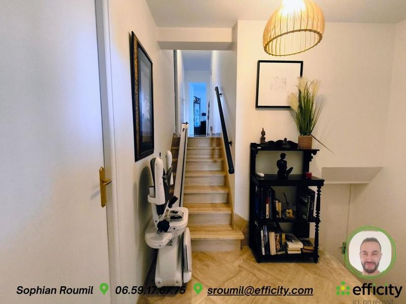 Maison - 151 m² - 6 pièces