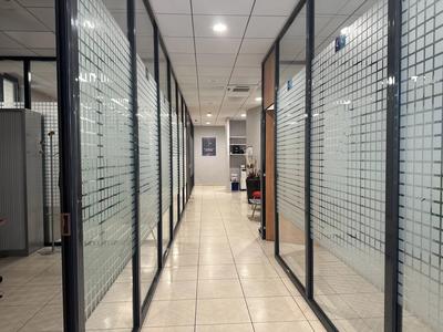 Magasins - 194 m² - 7 pièces