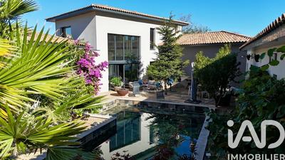 Maison - 411 m² - 5 pièces