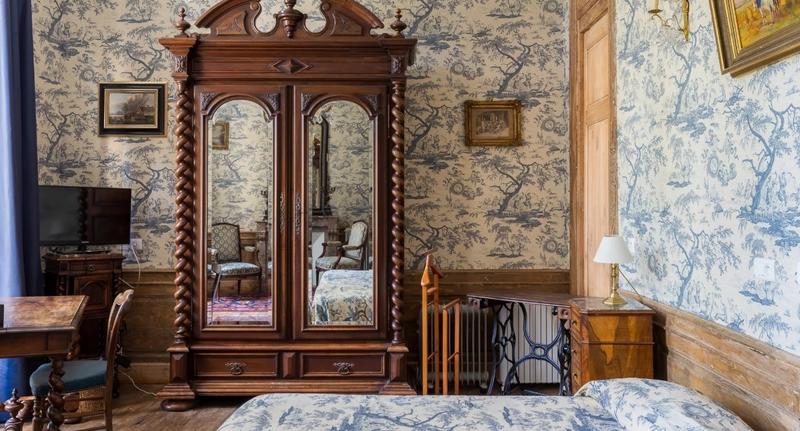 Manoir - 1 700 m² - 35 pièces