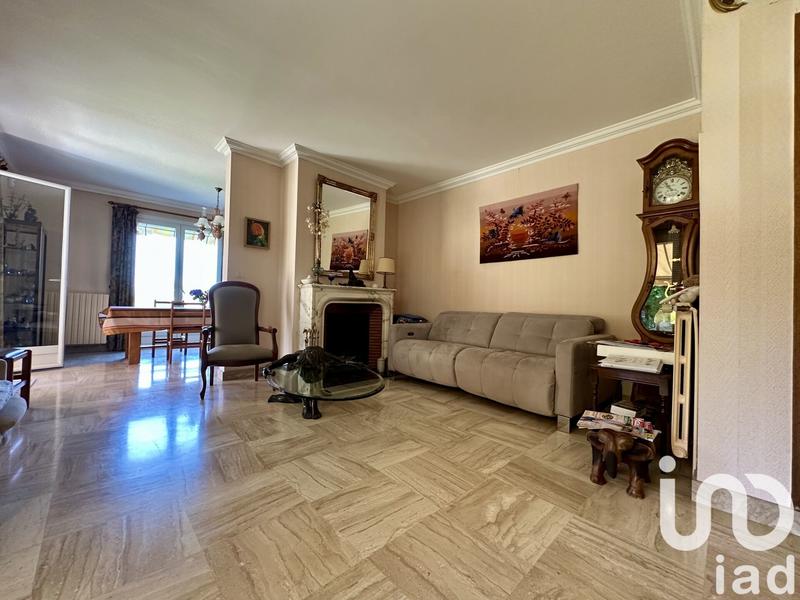 Maison - 200 m² - 8 pièces