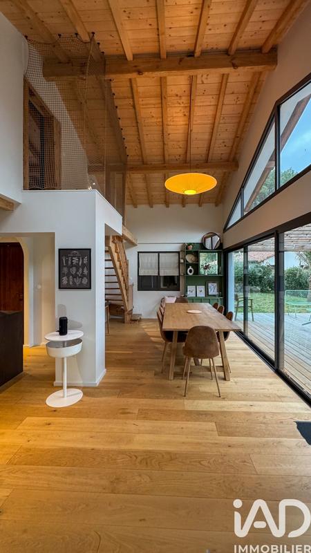 Maison - 170 m² - 7 pièces