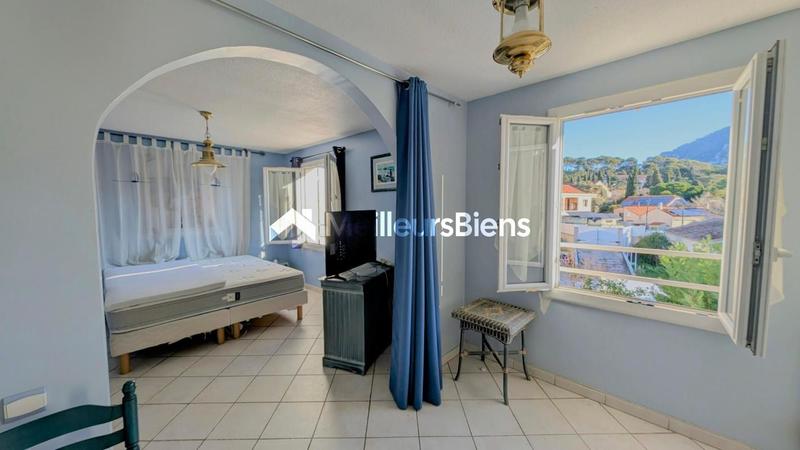 Maison - 91 m² - 5 pièces