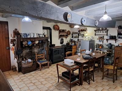 Maison - 99 m² - 4 pièces