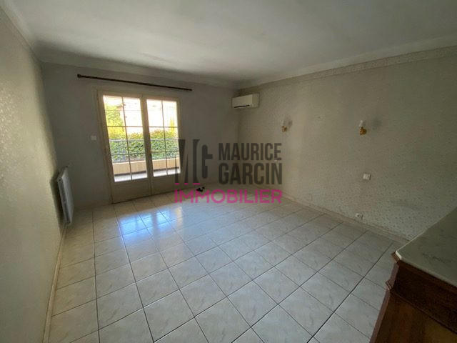 Maison - 209 m² - 8 pièces