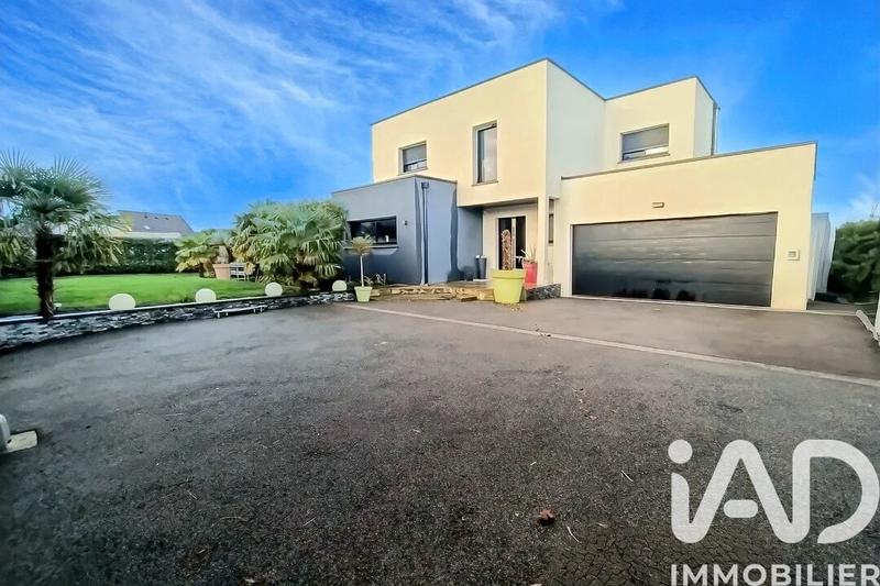Maison - 174 m² - 6 pièces