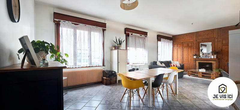 Maison - 230 m² - 10 pièces