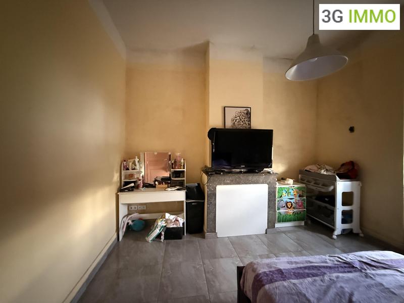 Maison - 180 m² - 7 pièces