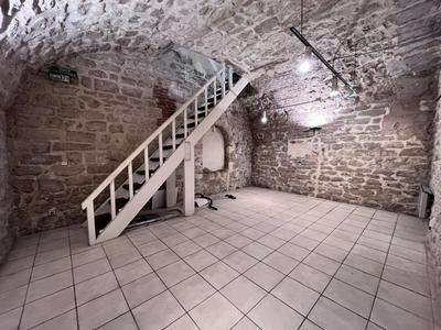 Local commercial - 18 m² - 3 pièces