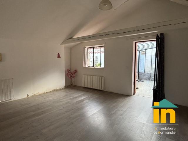 Maison de ville - 75 m² - 2 pièces