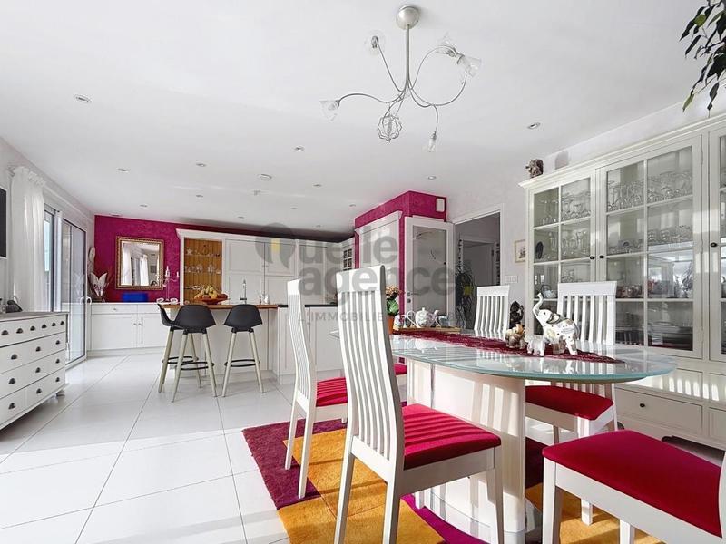 Maison - 164 m² - 7 pièces