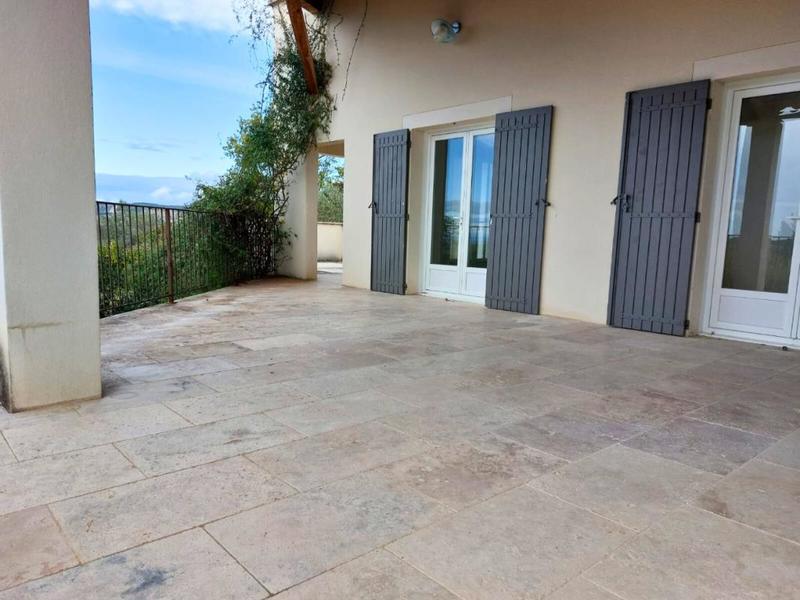 Maison - 148 m² - 5 pièces