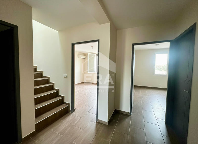 Villa - 290 m² - 9 pièces