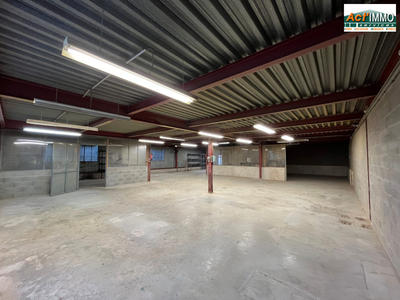 Entrepôt - 256 m²