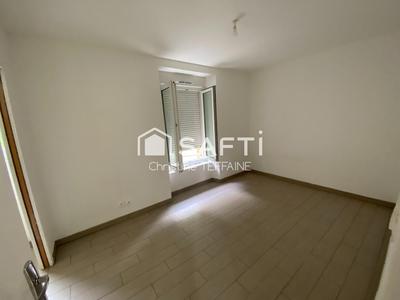 Maison - 101 m² - 6 pièces