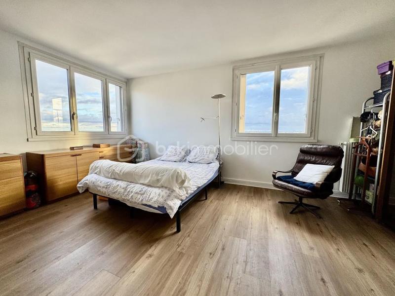 Appartement - 111 m² - 4 pièces