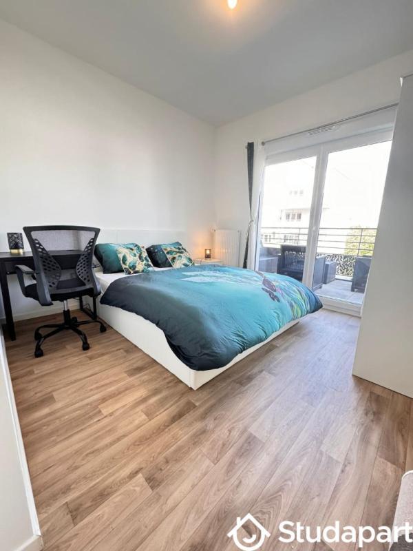 Chambre - 10 m² - 1 pièce