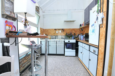 Maison - 235 m² - 9 pièces