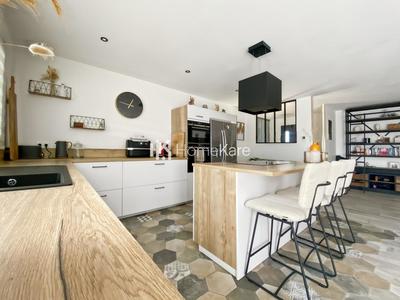 Maison - 175 m² - 7 pièces