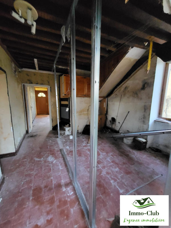 Maison ancienne - 180 m² - 3 pièces