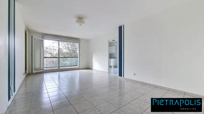 Appartement - 105 m² - 4 pièces