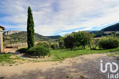 Maison - 104 m² - 4 pièces