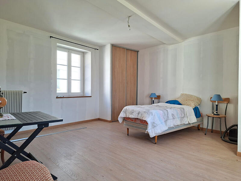 Maison - 100 m² - 5 pièces