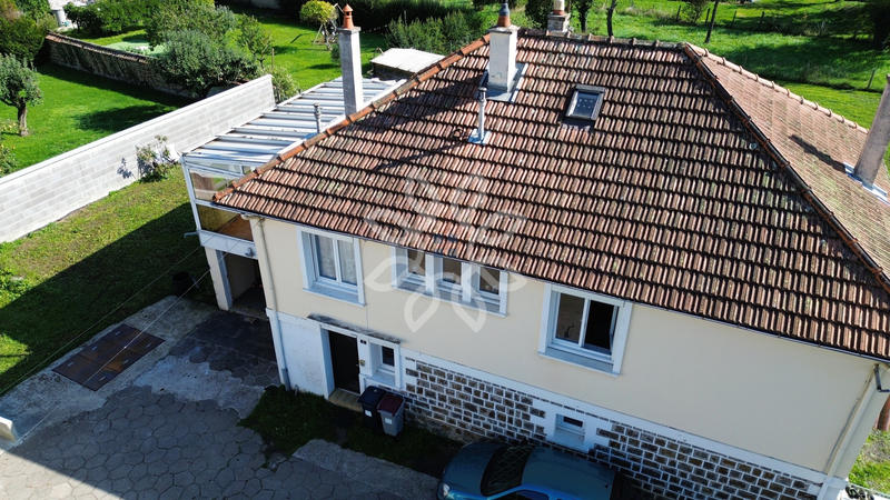 Maison - 143 m² - 5 pièces