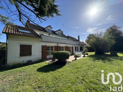 Maison - 320 m² - 9 pièces