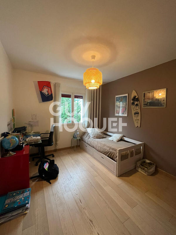 Maison - 184 m² - 7 pièces