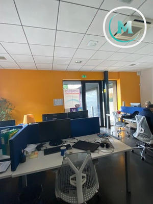 Bureau - 192 m² - 10 pièces