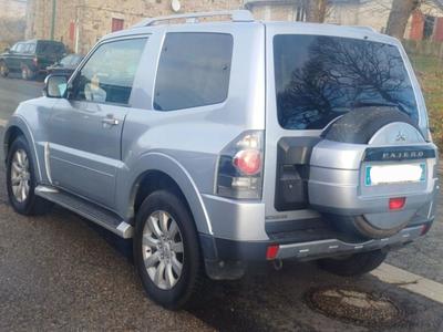 Mitsubishi Pajero Court III (2) 3.2 Di-D 170ch Bva Intense 3p