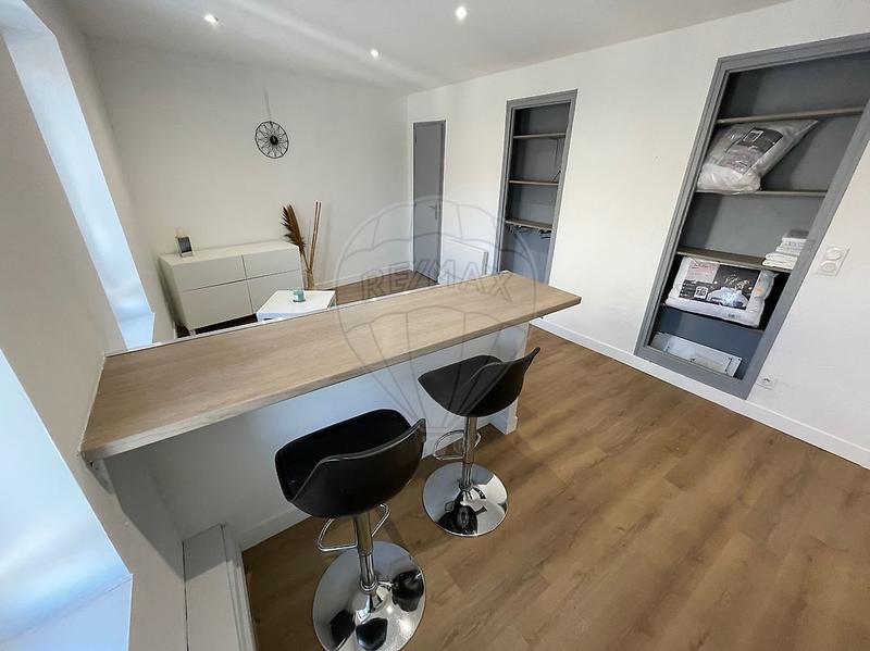 Studio - 24 m² - 1 pièce