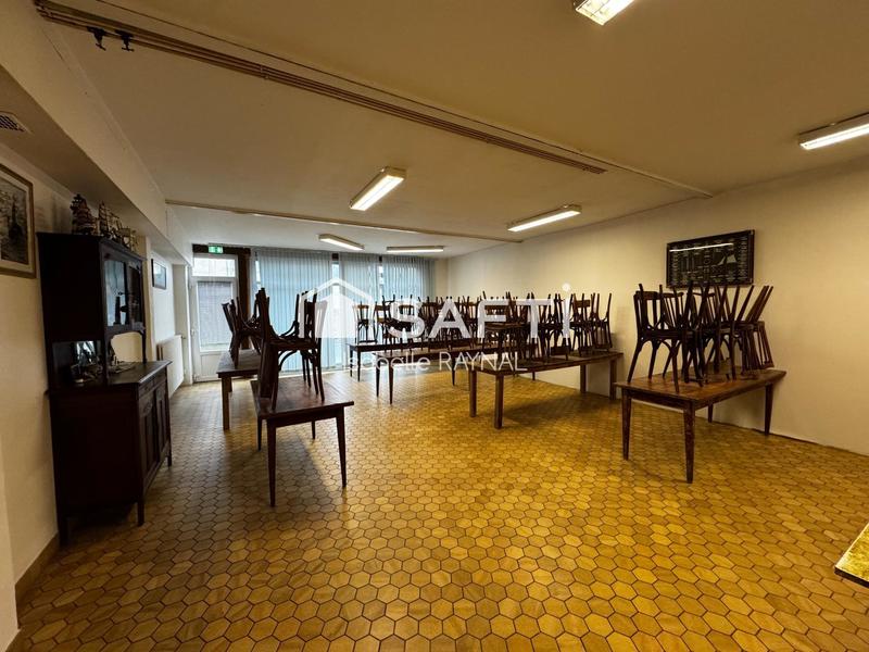 Local commercial - 240 m²