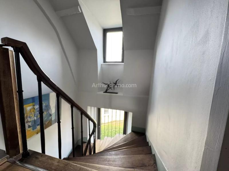 Maison - 250 m² - 8 pièces