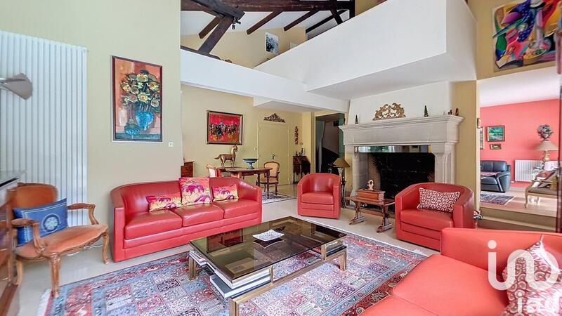 Maison de maîtres - 376 m² - 10 pièces