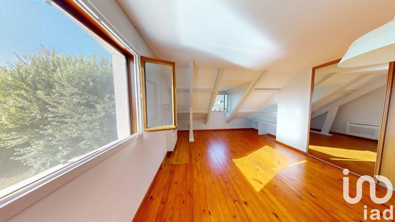 Maison - 166 m² - 7 pièces