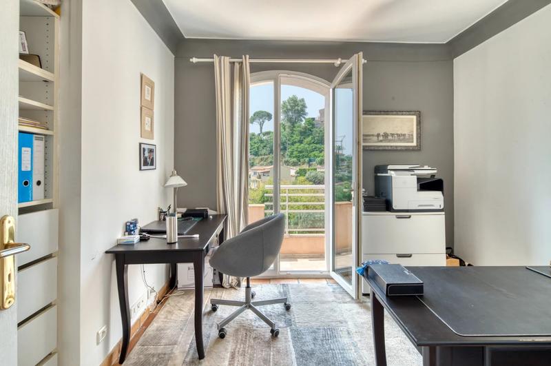 Villa - 221 m² - 5 pièces