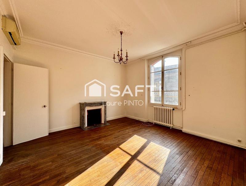 Maison - 219 m² - 7 pièces